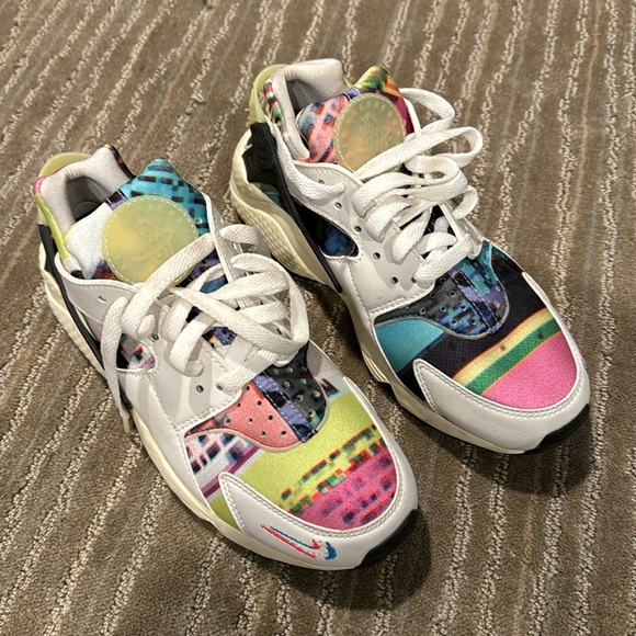 Nike Air Huarache Pixel - Size 8 - Picture 1 of 4